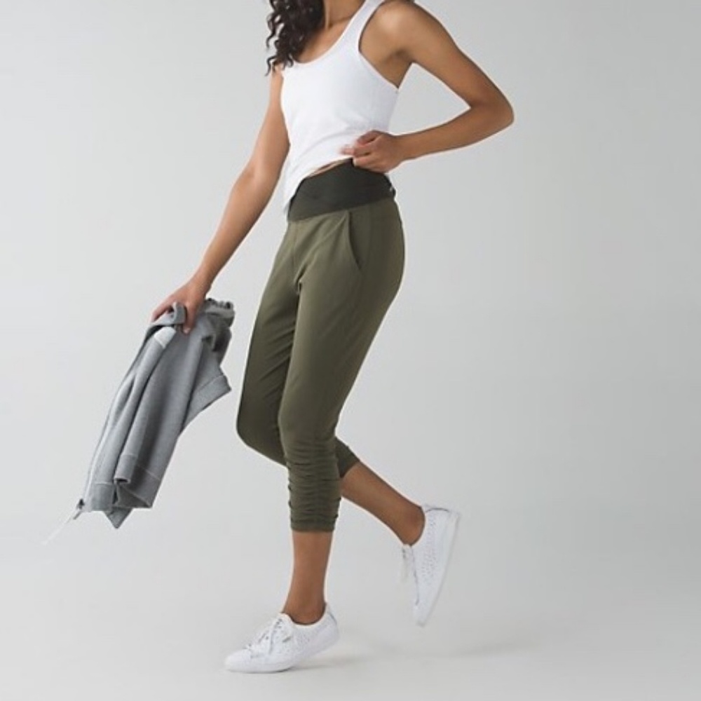 Lululemon Olive Green Capri Joggers 4